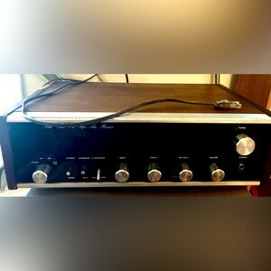 Vintage radio Maximus transistor model 150 made in Japan Brown wood panel